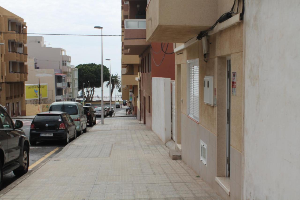 Vianymar Apartamentos El Médano Exterior foto